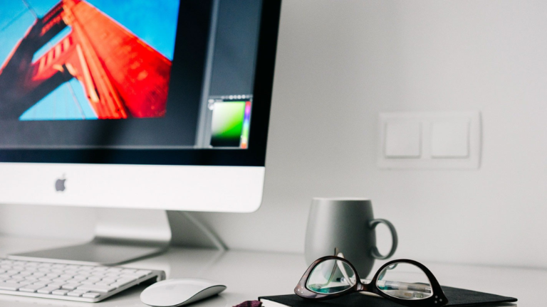 How To show/hide Fields