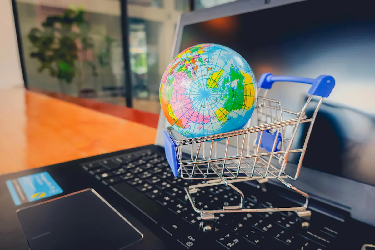 Shopify vs WordPress: Which Platform is Best for Global E-Commerce Brands Like ESR?
